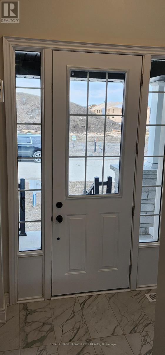 Photo - 651 Pollock Grv