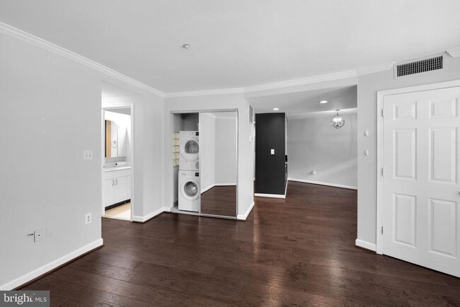 Photo - 1801 Calvert St NW Unit G9