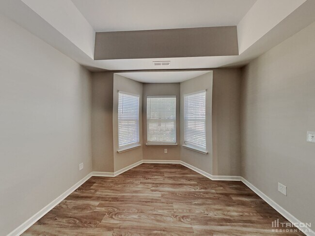 Photo - 1001 Southridge Dr