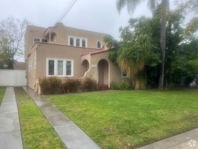 Building Photo - FULLERTON 3 BEDROOM 2 BATH $3775 WITH GARA... Rental