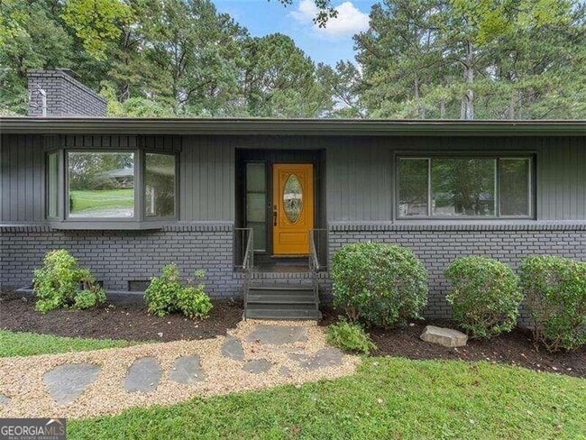 Building Photo - Atlanta Rental with Space, Style & Unbeatable Location