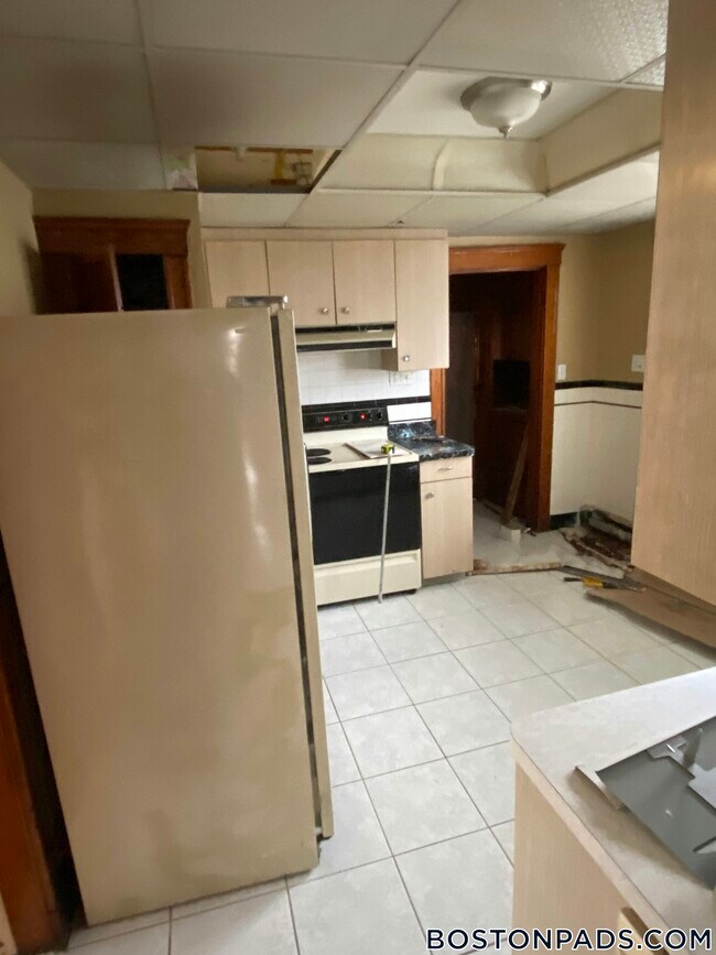 Photo - 2 Goldsmith Ave Unit 1