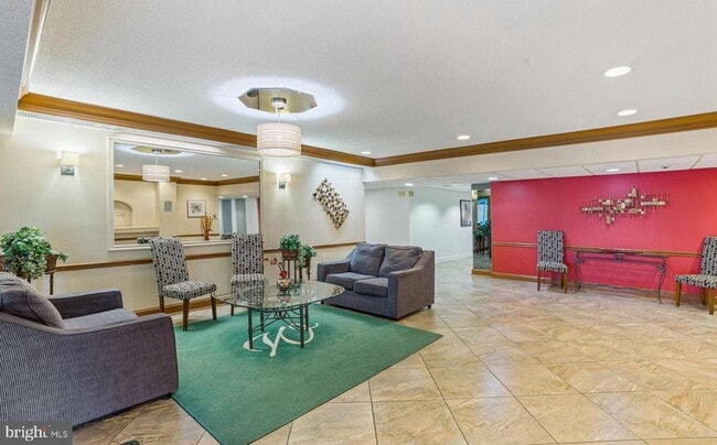 Photo - 5250 Valley Forge Dr Unidad 103