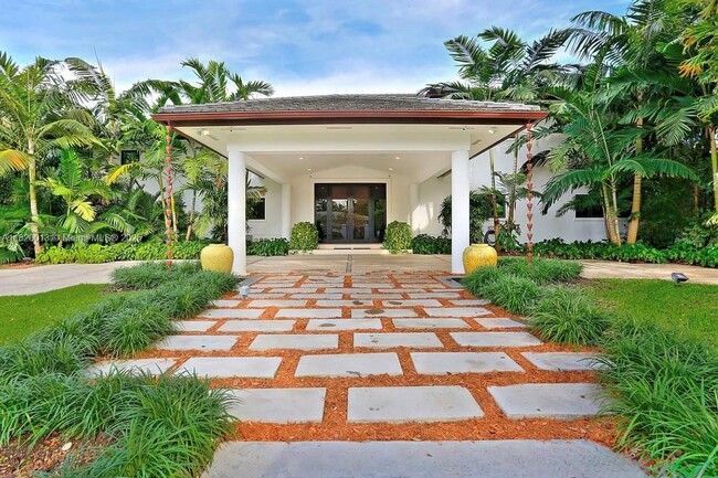 Photo - 6611 Leonardo St Casa