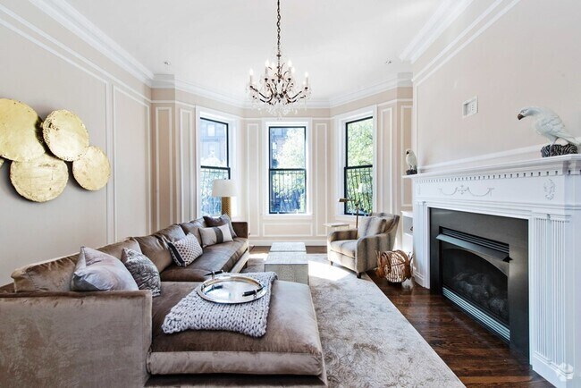 Building Photo - 298 Beacon St Unit 1 Rental