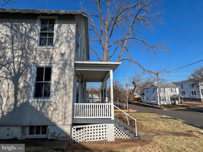 Photo - 314 West St