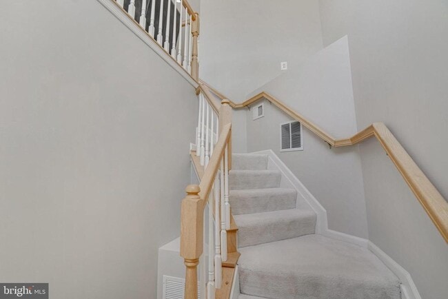 Building Photo - 6502 Trask Terrace