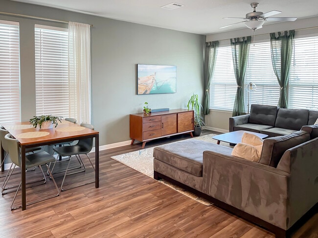 Photo - 897 Lone Peak Way