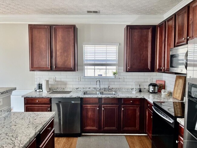 Photo - 11157 Aliyah Dr