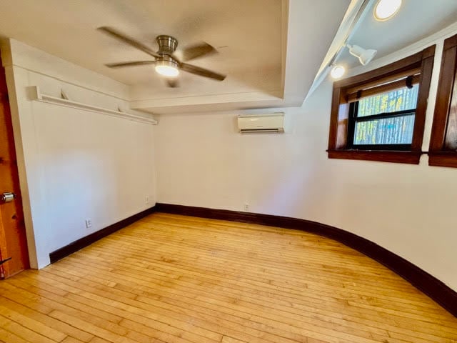 Photo - 2349 N Cleveland Ave Unidad G