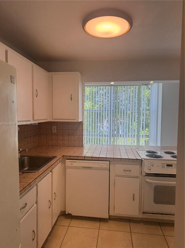 Photo - 210 172nd St Unit 429