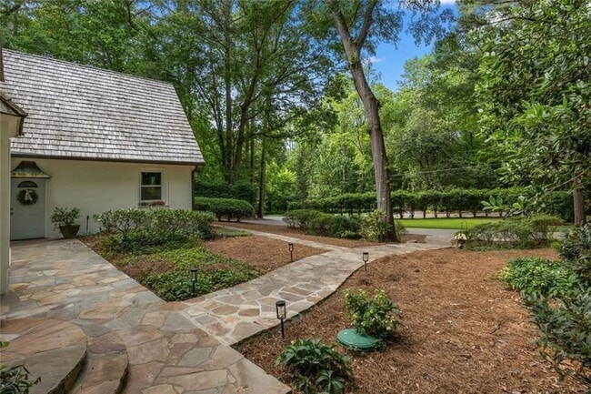 Photo - 1260 Heards Ferry Rd NW