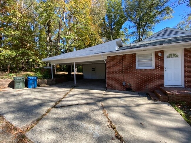 Photo - Fantastic 3 Bed 2 Bath Durham Ranch Brick Home