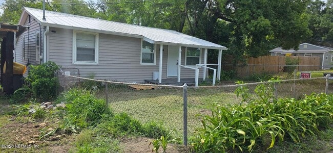 Photo - 9454 Campus Ave