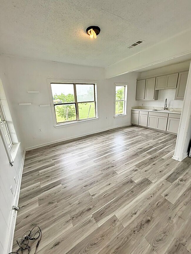 Photo - Nice 3 Bdrm 1 Bath Home in Gunter Texas