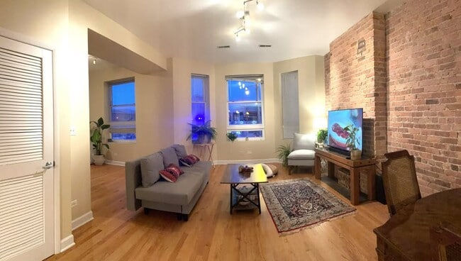 Photo - 2106 W 35th St Unit 2F