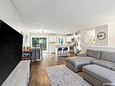 Photo - 8120 Medellin Cir