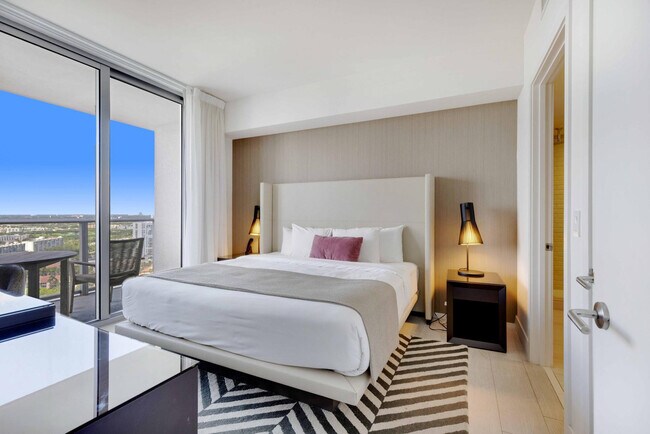 Photo - 2721 Hallandale Beach Blvd Unidad FL23-ID1049818P