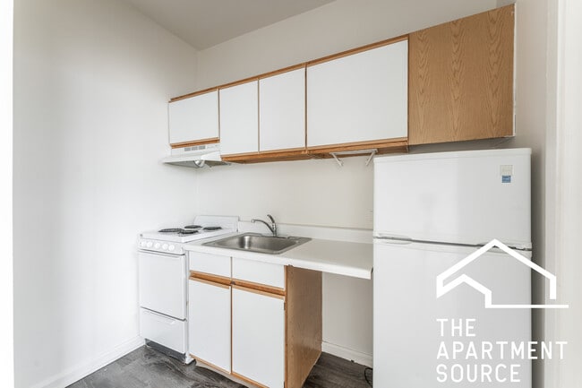 Photo - 3957 W Irving Park Rd Unit 206