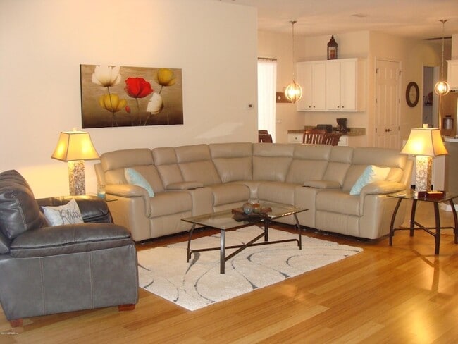 Photo - 660 Porta Rosa Circle