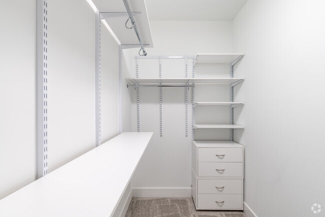 2BR, 2BA - C1 - 1,310SF - Flats at Iron Ridge