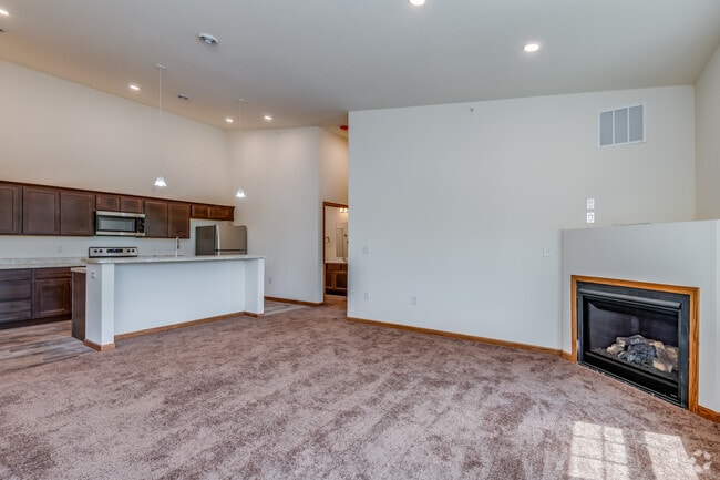 1 BR, 1 BA - 906SF