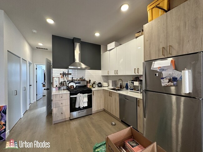 Photo - 841 N Mozart St Unit A02W