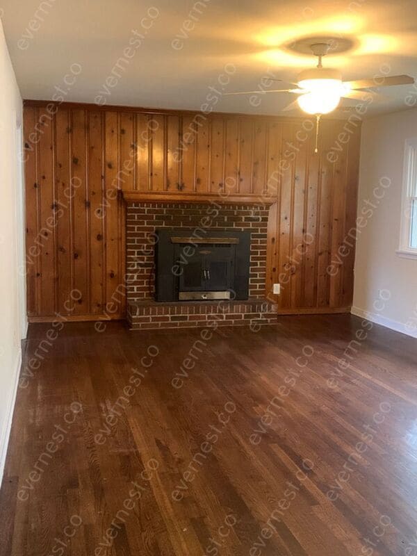 Photo - 215 N Linden Ave