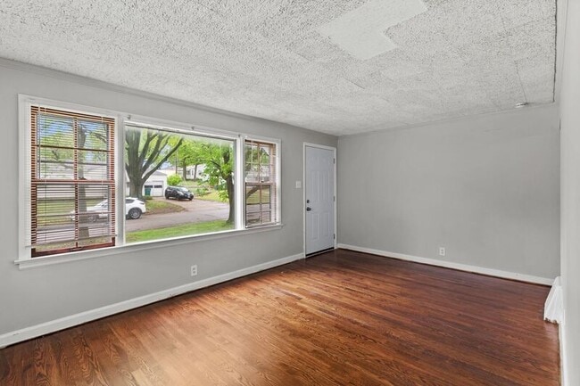 Photo - 10347 Ewell Dr