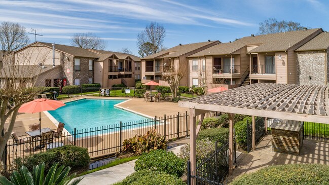Summit At 7700 Apartments For Rent In Houston Tx Forrent Com