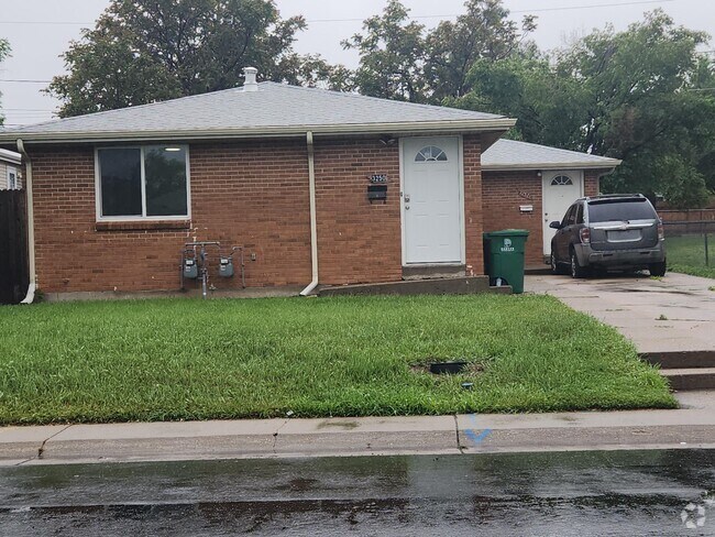 Building Photo - 3250 W Custer Pl Rental