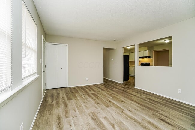 Photo - 5262 Hacket Dr