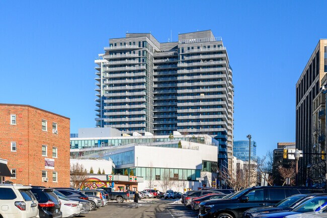 1559 Wilson Blvd - The Pierce