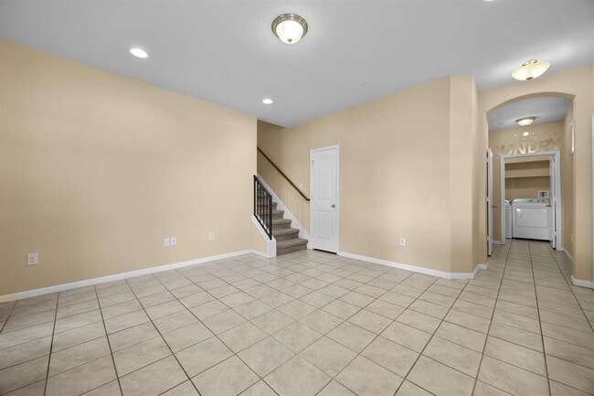 Photo - 2880 Donnell Dr Unit 101