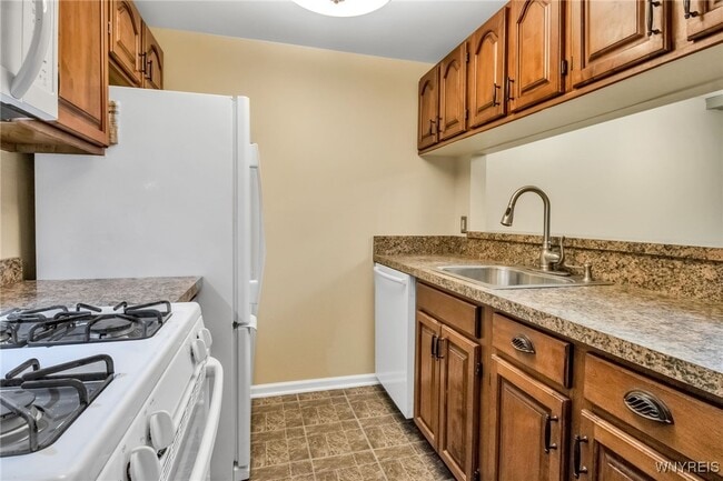 Photo - 270 Buffalo Rd