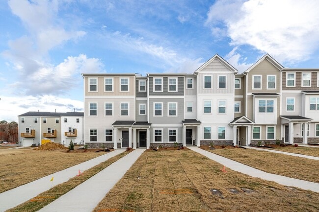 Photo - Stunning 3/3.5 Townhome in SE Raleigh