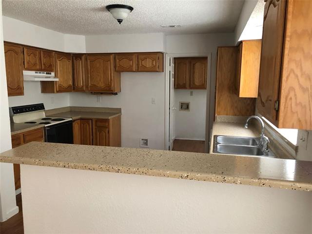 Photo - 2021 Meadow Park Dr