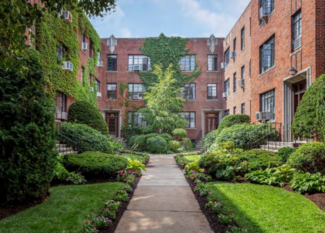 Building Photo - 89 Longwood Ave Unit 3