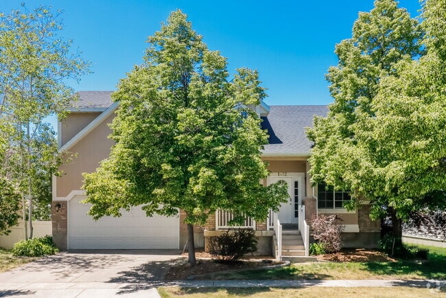 Building Photo - 1412 Pebblecreek Dr S Rental