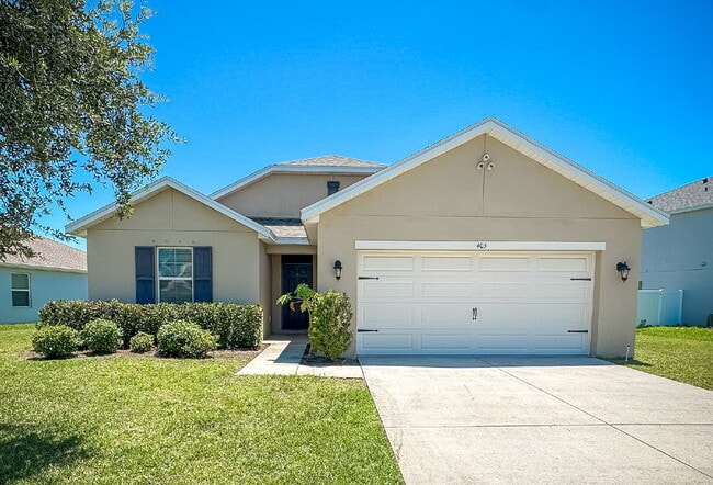 Building Photo - Gated Community! Heated Pool! Updated Home!