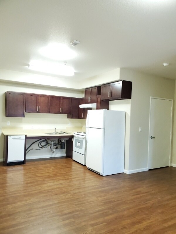 Photo - 2203 E 8th St Unidad A102