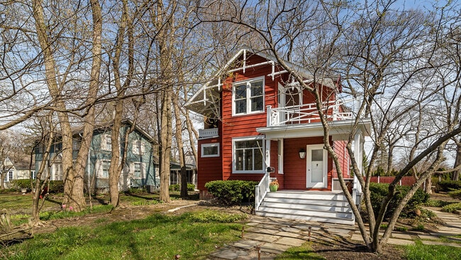 Building Photo - 346 E Prospect Ave