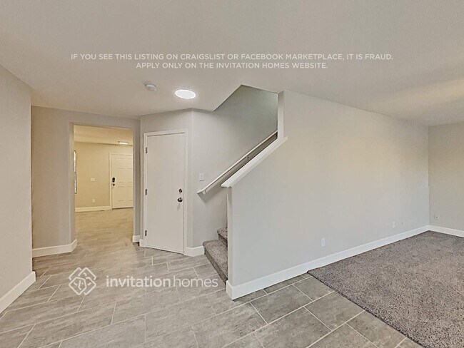 Photo - 894 E Daniella Dr