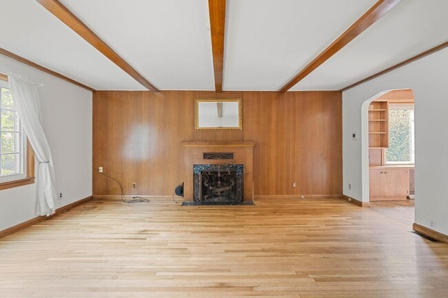 Photo - Amazing vintage 2-bdrm/2-bath Cully home—G...