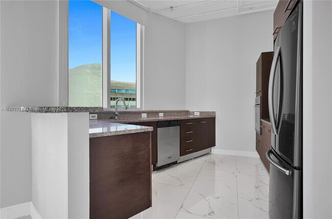 Photo - 3029 NE 188th St Unit 625