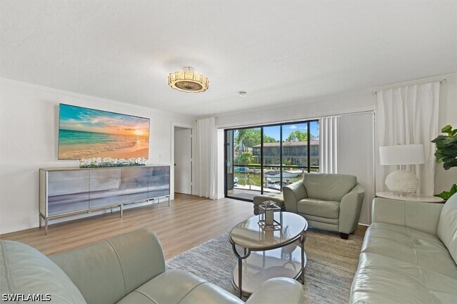 Photo - 1400 Blue Point Ave Unidad 104