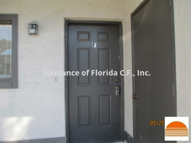 Photo - Townhouse in Buenaventura Lakes