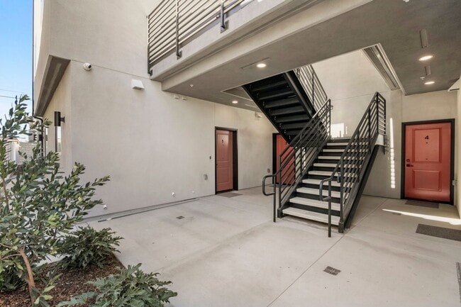 Photo - Summit on Iowa