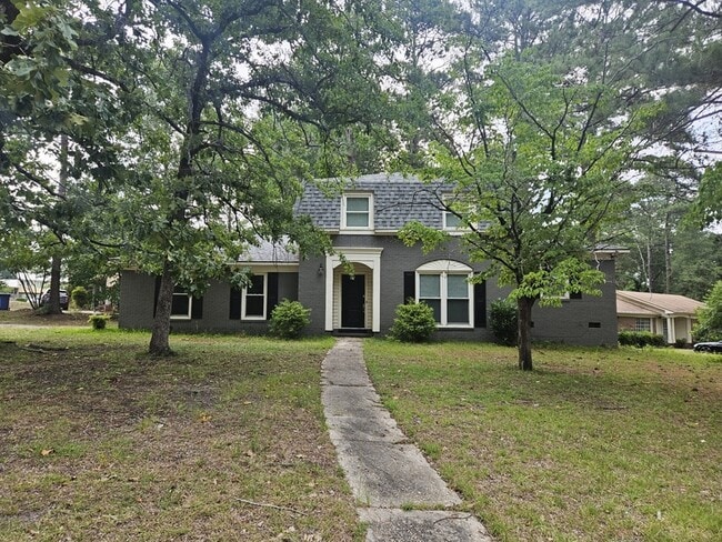 Building Photo - 402 Lotus Dr