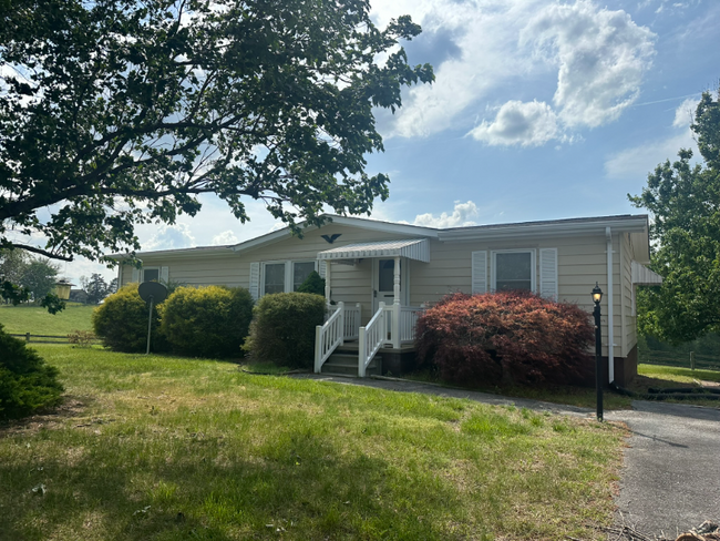 Photo - 1099 Fairlea Rd House